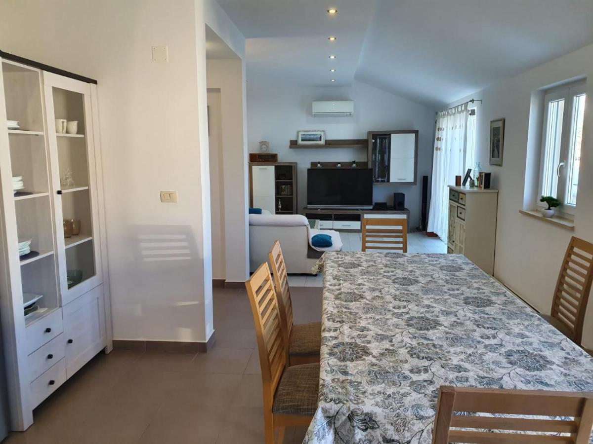 Apartman Baric Sevid Esterno foto